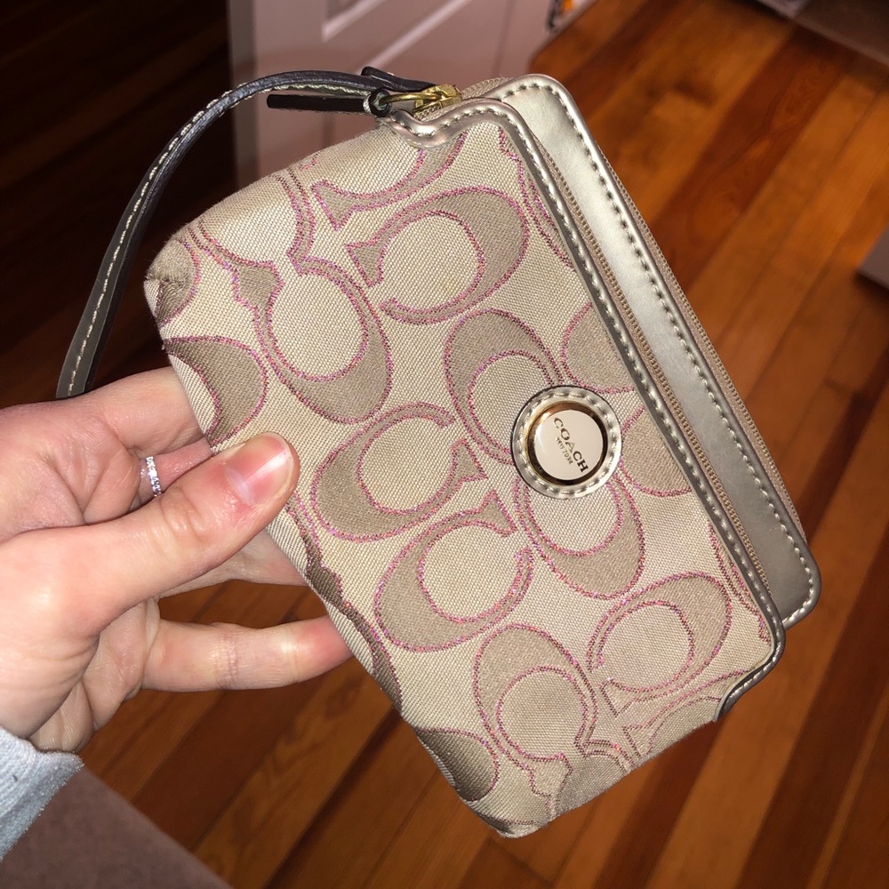 Coach wallet